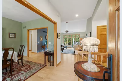 403  Fair Oaks Dr, Williams Bay, WI 53191 - Photo 5