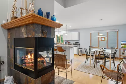 403  Fair Oaks Dr, Williams Bay, WI 53191 - Photo 9