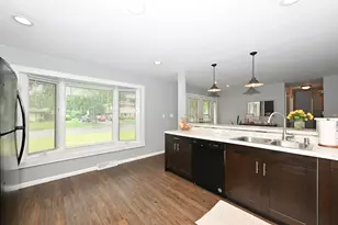 N90W17638 St Francis Dr, Menomonee Falls, WI 53051 - Photo 13