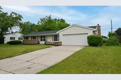 N90W17638  St. Francis Dr, Menomonee Falls, WI 53051 - Photo 3
