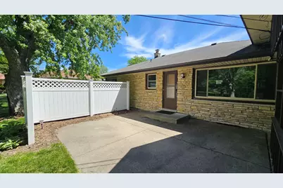 N102W15320  Venus Ct, Germantown, WI 53022 - Photo 9