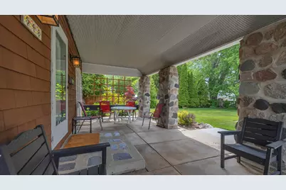 548  Whitcomb Ave, Sheboygan, WI 53081 - Photo 3