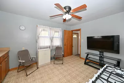 4164 S 4th St, Milwaukee, WI 53207 - Photo 9