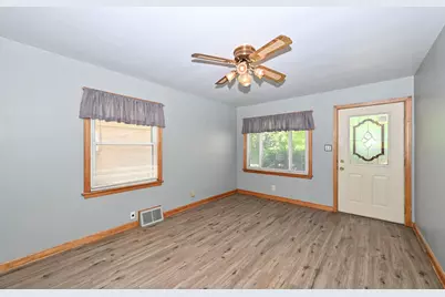 4164 S 4th St, Milwaukee, WI 53207 - Photo 5