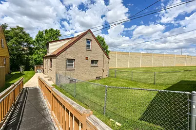 4164 S 4th St, Milwaukee, WI 53207 - Photo 23