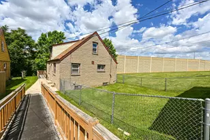 4164 S 4th St, Milwaukee, WI 53207 - Photo 23