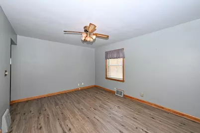 4164 S 4th St, Milwaukee, WI 53207 - Photo 7