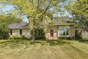 3332 E Debbie Dr, Oak Creek, WI 53154 - Photo 3