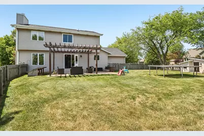 3332 E Debbie Dr, Oak Creek, WI 53154 - Photo 53