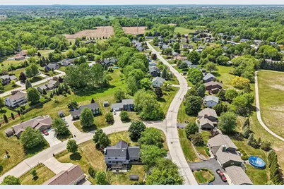 3332 E Debbie Dr, Oak Creek, WI 53154 - Photo 57