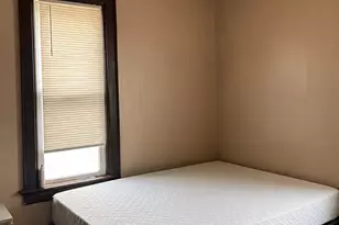 1219 W Clarke St, Milwaukee, WI 53206 - Photo 3