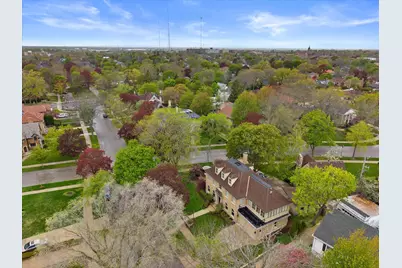 2700 E Menlo Blvd, Shorewood, WI 53211 - Photo 27
