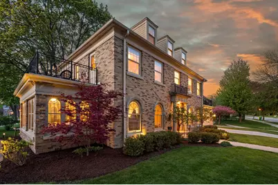 2700 E Menlo Blvd, Shorewood, WI 53211 - Photo 9