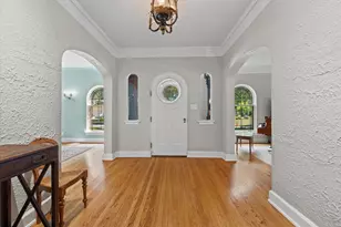 2700 E Menlo Blvd, Shorewood, WI 53211 - Photo 7