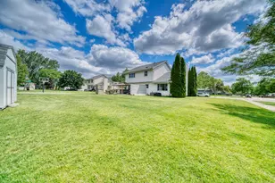 10635 S Shepard Ave, Oak Creek, WI 53154 - Photo 3