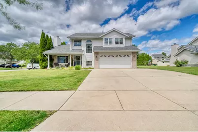 10635 S Shepard Ave, Oak Creek, WI 53154 - Photo 1