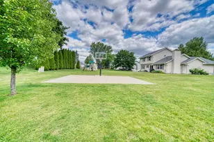 10635 S Shepard Ave, Oak Creek, WI 53154 - Photo 5