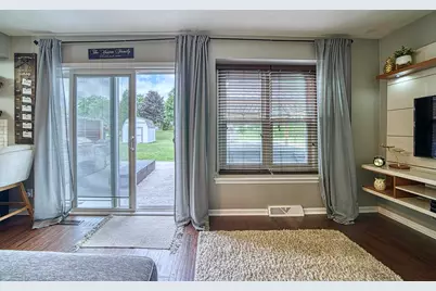 10635 S Shepard Ave, Oak Creek, WI 53154 - Photo 15