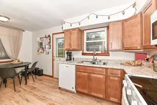 3430 Roberts St, Racine, WI 53126 - Photo 9