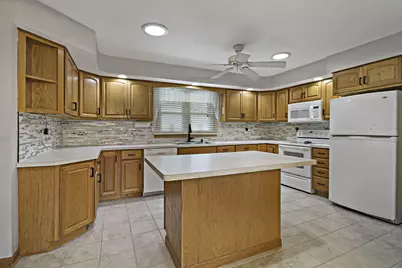 3456 N Wisconsin St, Racine, WI 53402 - Photo 15