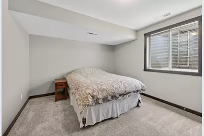 1822  Brooklyn Pl, Holmen, WI 54636 - Photo 45
