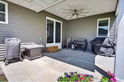 1822  Brooklyn Pl, Holmen, WI 54636 - Photo 15
