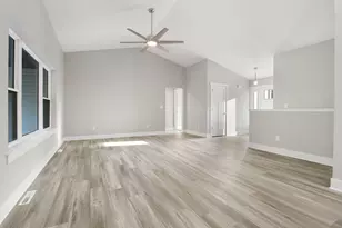 11533 8th Ave, Pleasant Prairie, WI 53158 - Photo 5