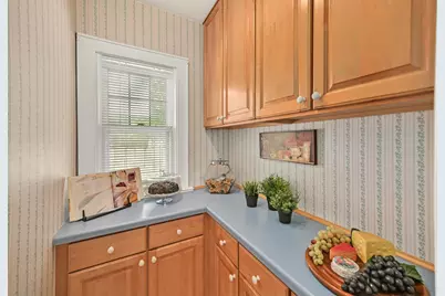 6625 W Grant St, West Allis, WI 53219 - Photo 13