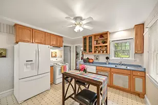6625 W Grant St, West Allis, WI 53219 - Photo 11