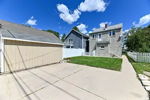 2119 E Holt Ave, Milwaukee, WI 53207 - Photo 39
