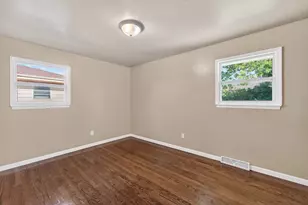 4200 Maryland Ave, Racine, WI 53405 - Photo 17