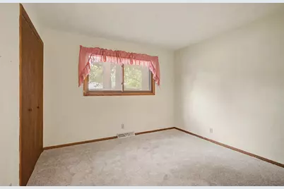 1578  Young Dr, Onalaska, WI 54650 - Photo 23