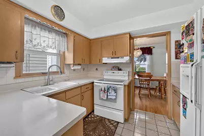 5319  Wright Ave, Racine, WI 53406 - Photo 9