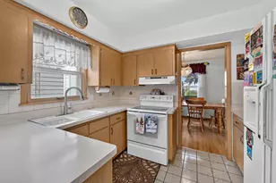 5319 Wright Ave, Racine, WI 53406 - Photo 9