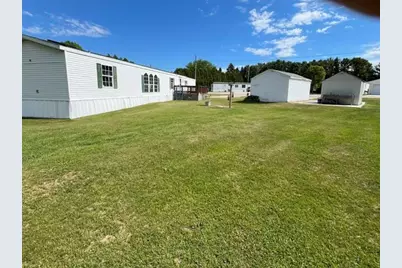 7136  Tannery Rd #19, Two Rivers, WI 54241 - Photo 3