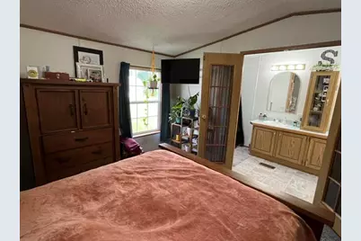 7136  Tannery Rd #19, Two Rivers, WI 54241 - Photo 15