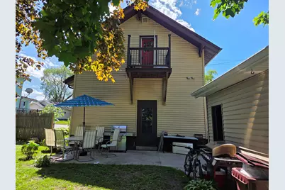 913 S 21st St, Manitowoc, WI 54220 - Photo 3