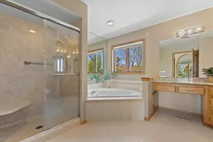 W175S7516 Harbor Cir, Muskego, WI 53150 - Photo 15