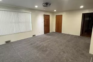 W191S7509 Richdorf Dr, Muskego, WI 53150 - Photo 5