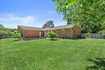 1610  Hickory St, South Milwaukee, WI 53172 - Photo 23