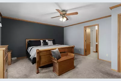 706  Woodbridge Trl, Watertown, WI 53094 - Photo 17