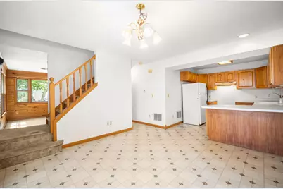 7218 N River Rd, Trenton, WI 53090 - Photo 9
