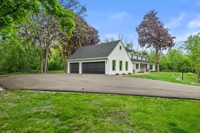 10525 N Fairway Ln, Mequon, WI 53092 - Photo 3