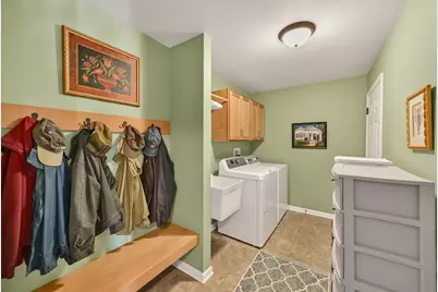 1986  Blue Spruce Ct, Port Washington, WI 53024 - Photo 15