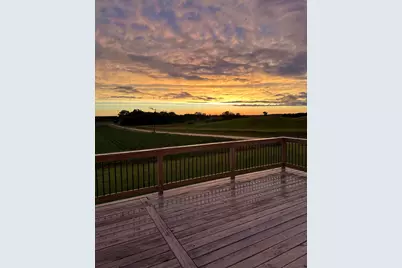 800  Linda Ln, Watertown, WI 53094 - Photo 9