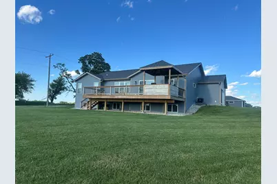 800  Linda Ln, Watertown, WI 53094 - Photo 3