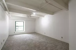 270 E Highland Ave, Milwaukee, WI 53202 - Photo 27