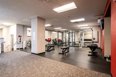 270 E Highland Ave #916, Milwaukee, WI 53202 - Photo 37