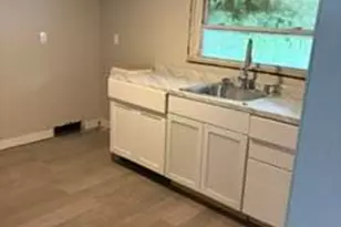 926 Walnut St, Racine, WI 53403 - Photo 9