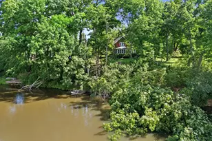 18905 W Linnie Lac Pl, New Berlin, WI 53146 - Photo 37